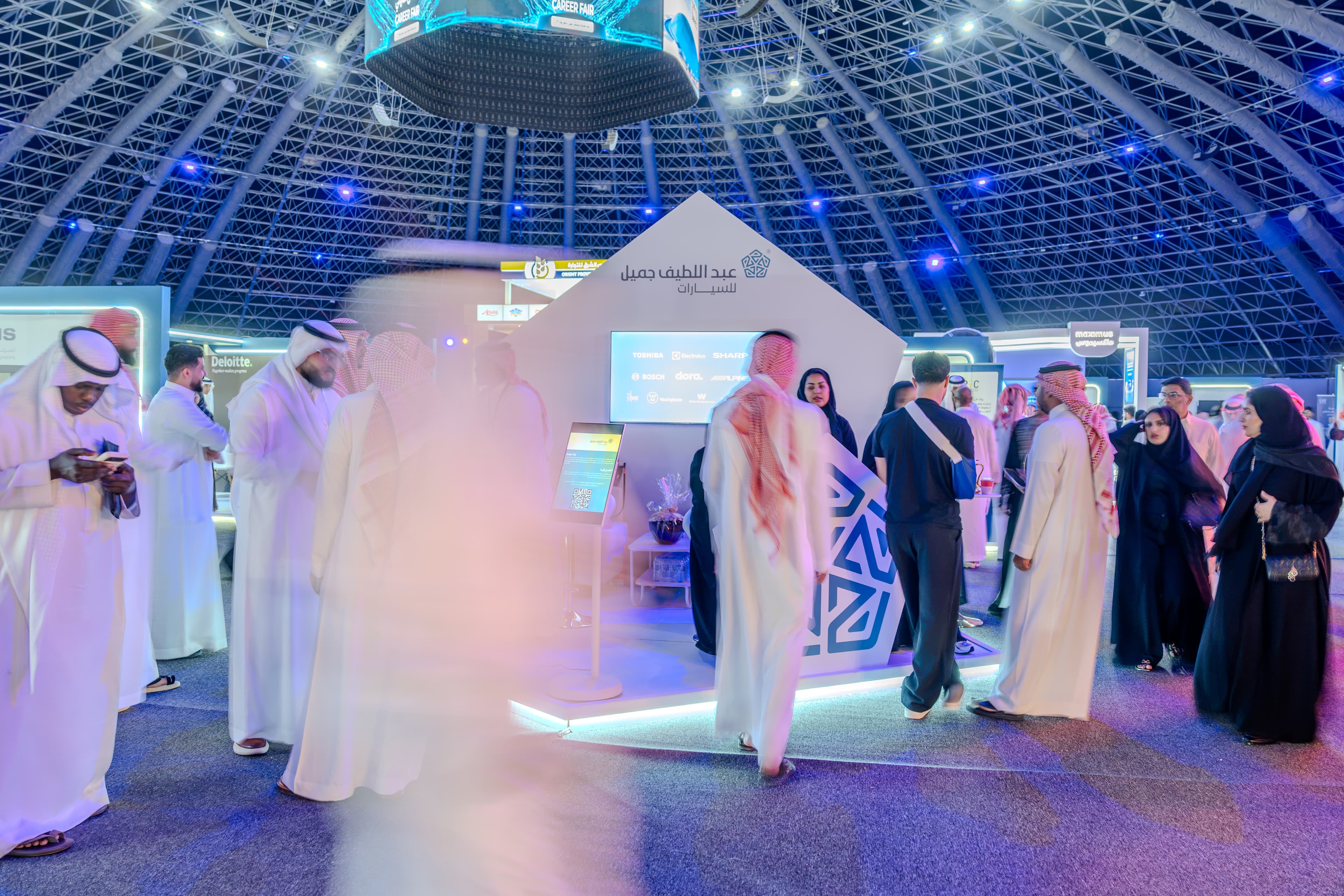 الفعاليات والمؤتمرات — متلقى المهني — لقطة ٦