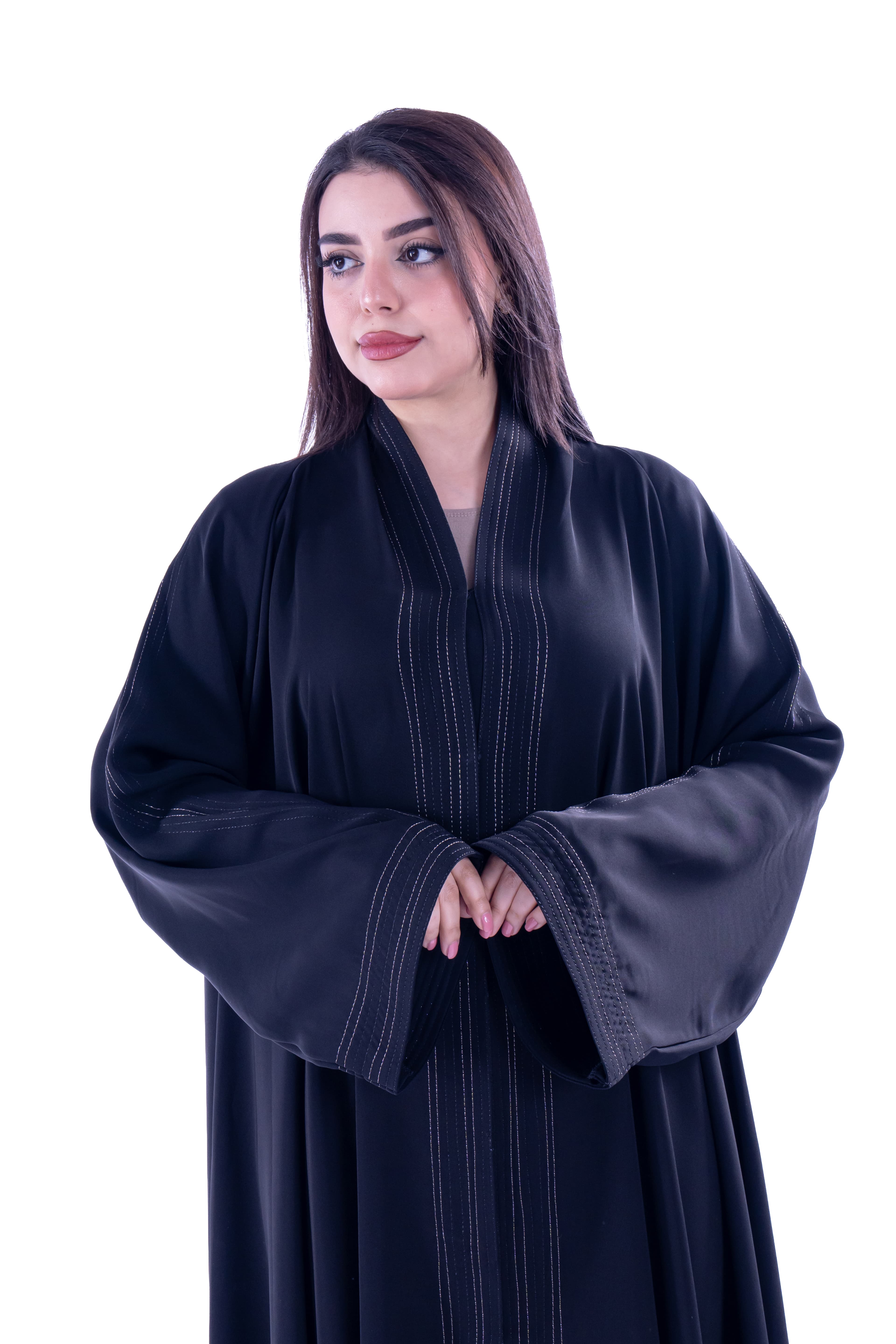 المودلز والأزياء — براند عبايات  انجل — لقطة ٣