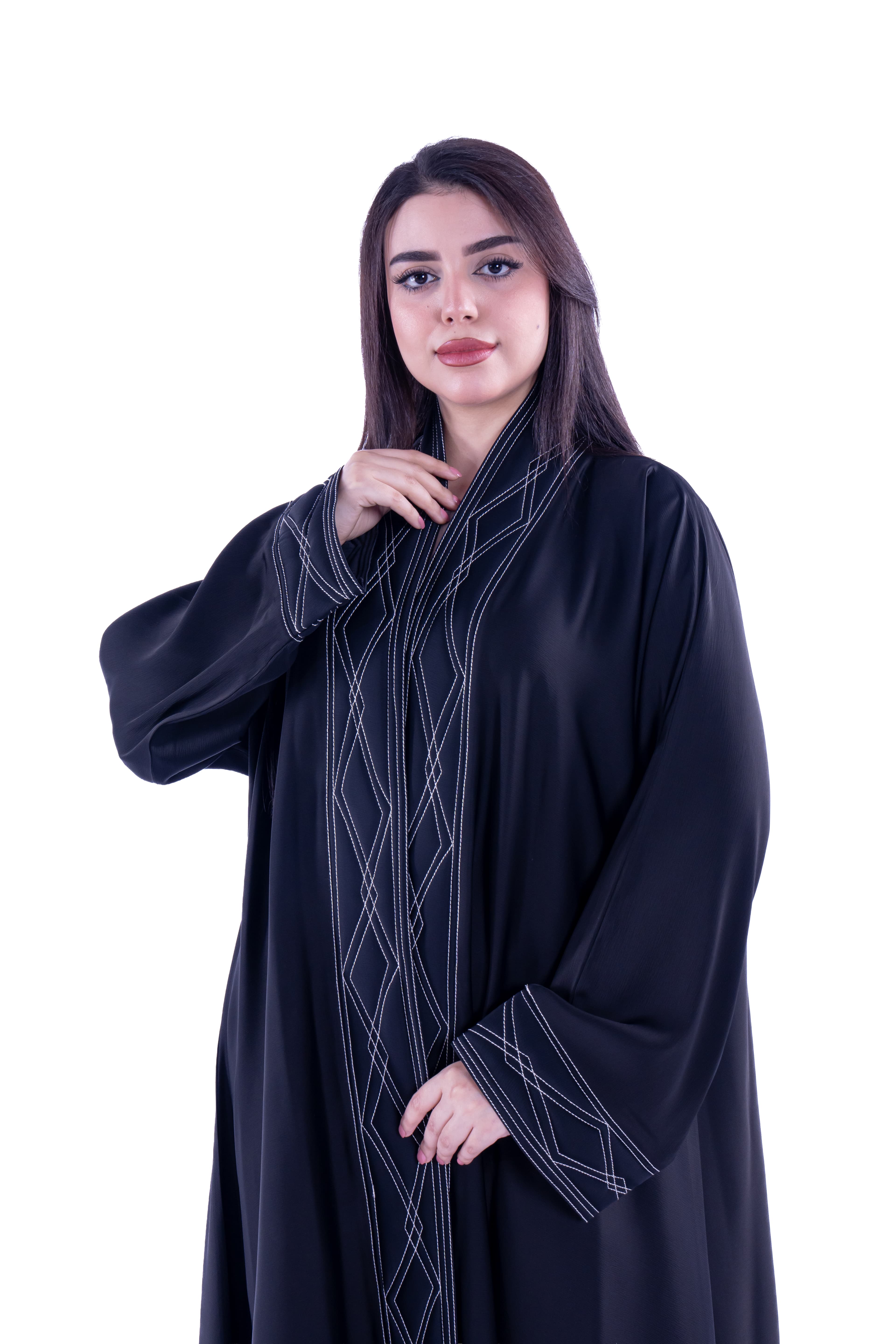 المودلز والأزياء — براند عبايات  انجل — لقطة ٢