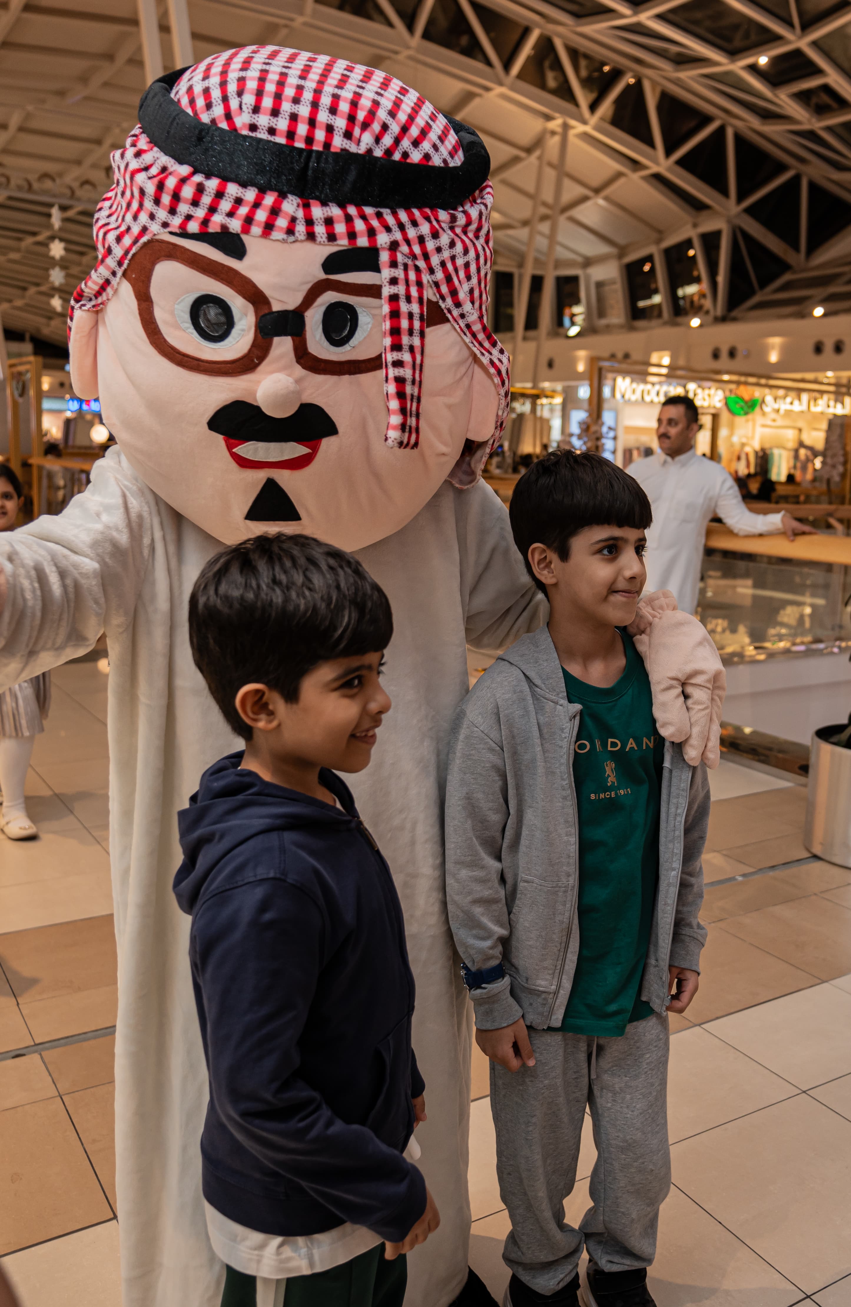 المودلز والأزياء — براند عبايات  انجل — لقطة ٢٦