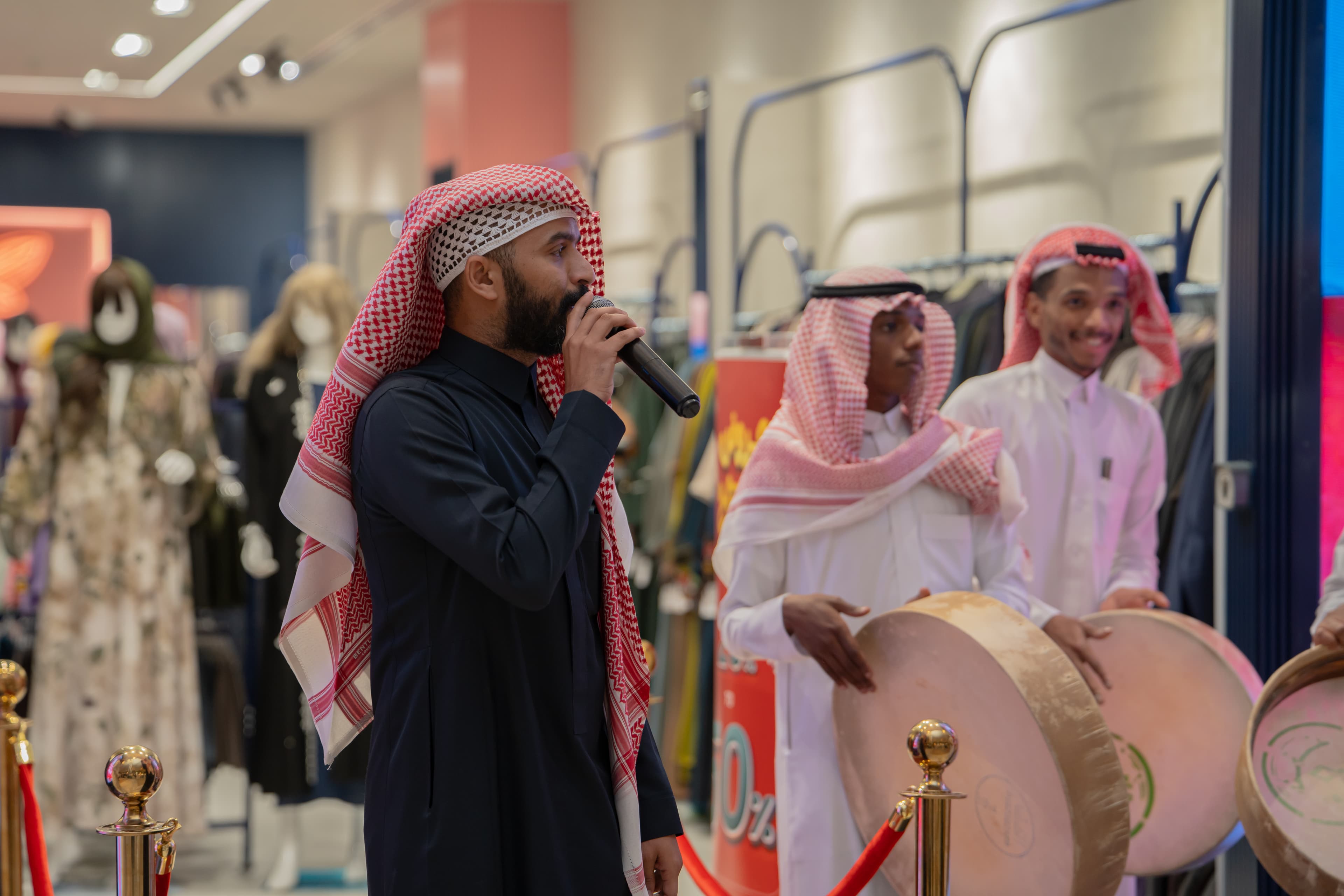 المودلز والأزياء — براند عبايات  انجل — لقطة ٧٩