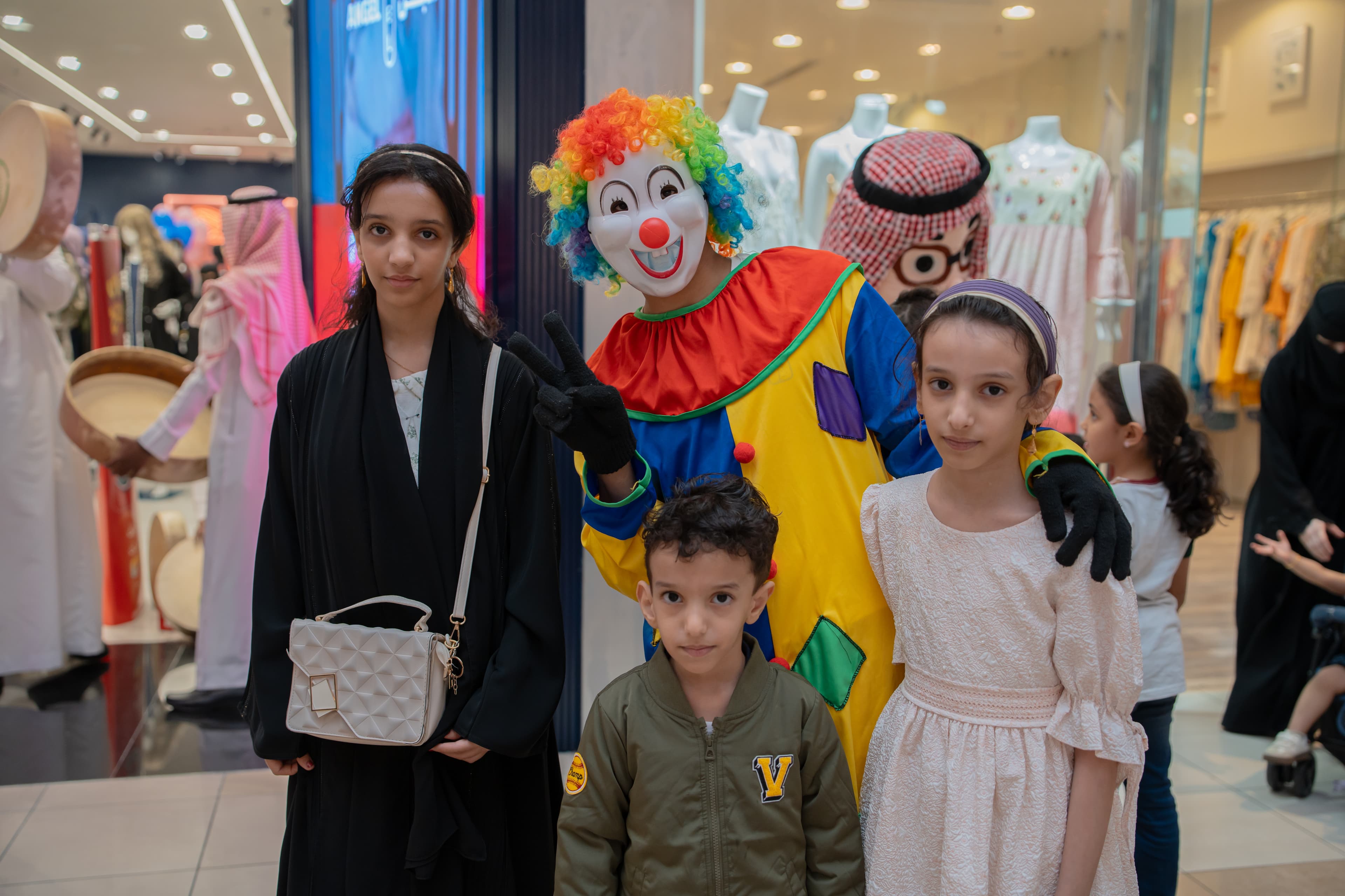 المودلز والأزياء — براند عبايات  انجل — لقطة ١٠١