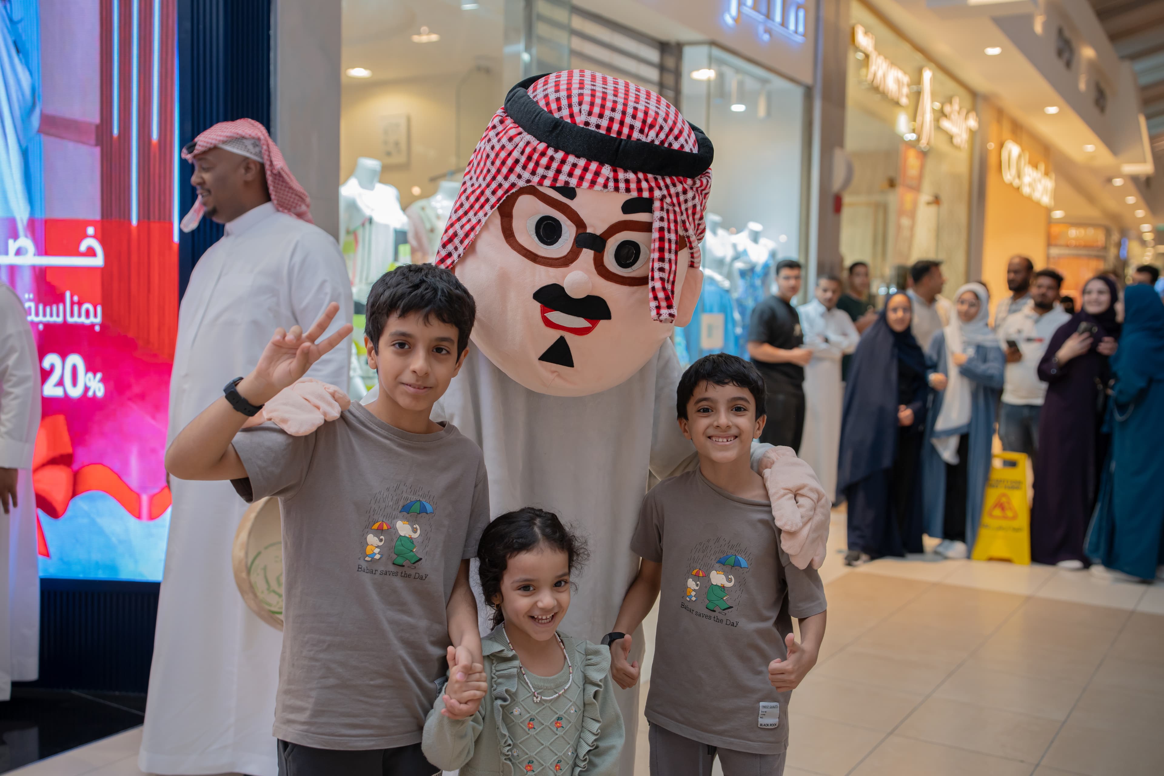 المودلز والأزياء — براند عبايات  انجل — لقطة ٧٥