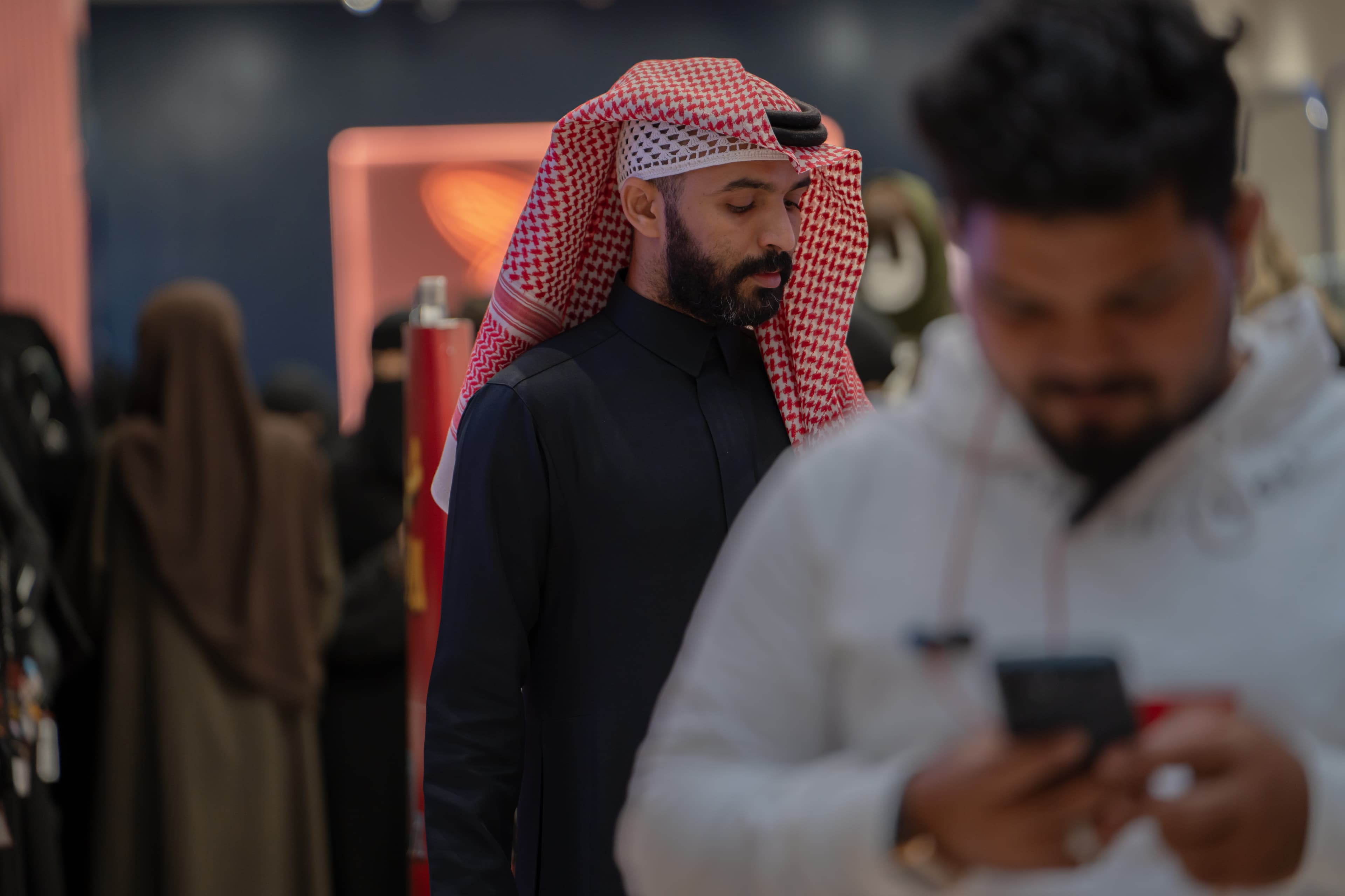 المودلز والأزياء — براند عبايات  انجل — لقطة ٧٦