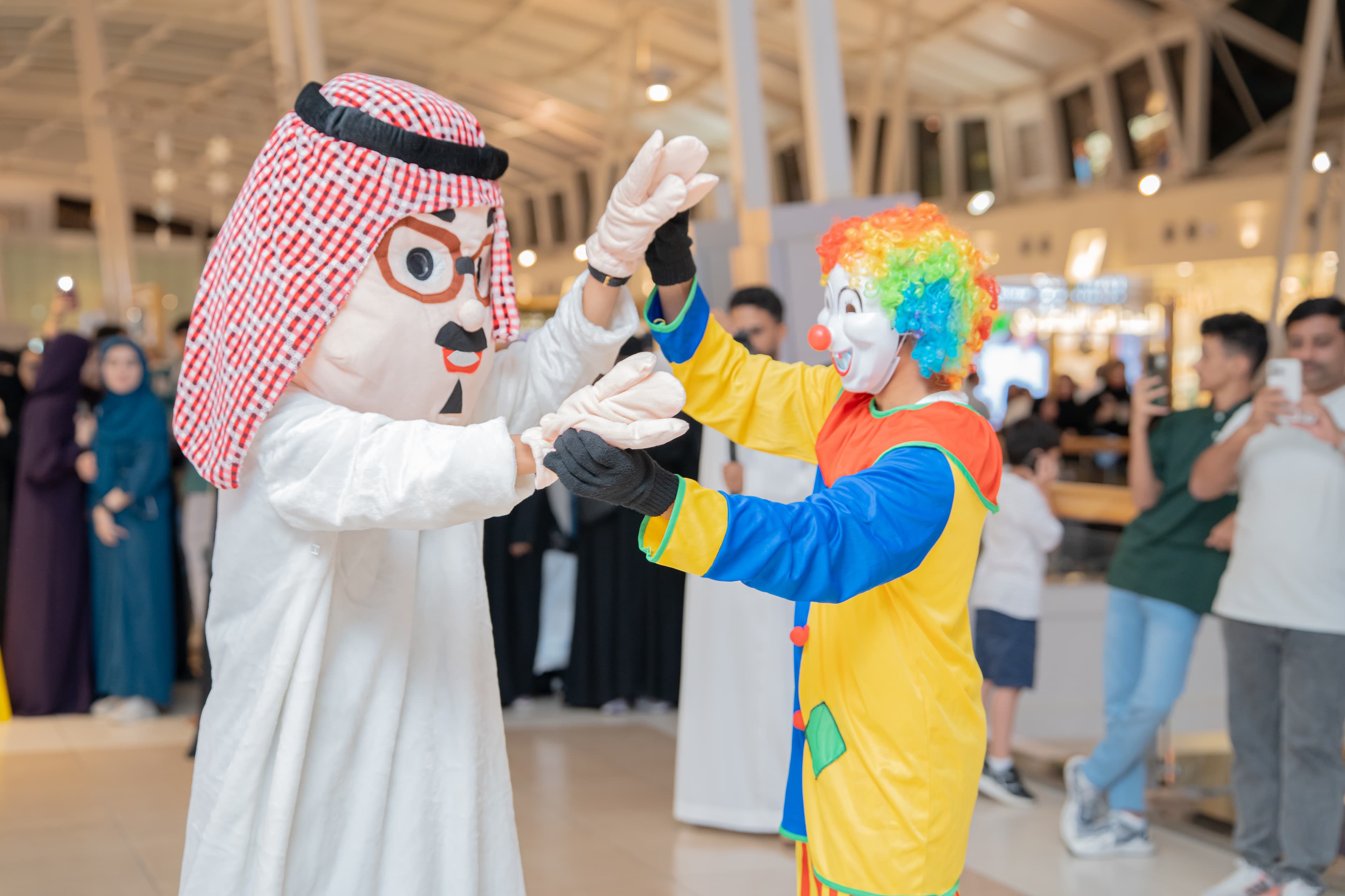 المودلز والأزياء — براند عبايات  انجل — لقطة ٧٤